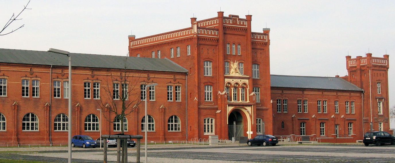 Alte Artilleriekaserne Schwerin, Neo-Renaissance-Komplex, heute Finanzamt und UNESCO-Welterbe